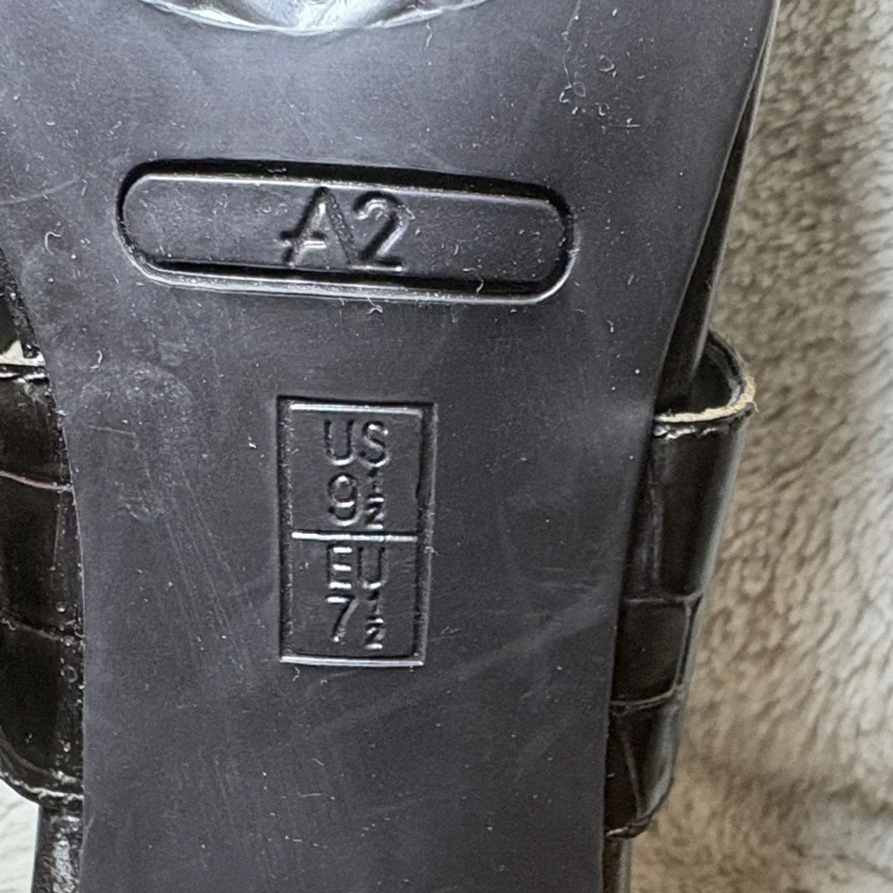 A2 By Aerosoles Brown Croc-Embossed Heels Size 9.5
